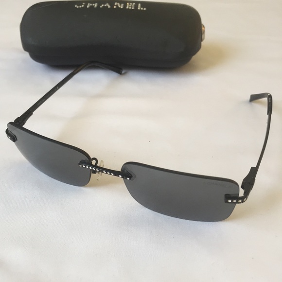 Chanel Sunglasses 4120 B - Picture 1 of 7